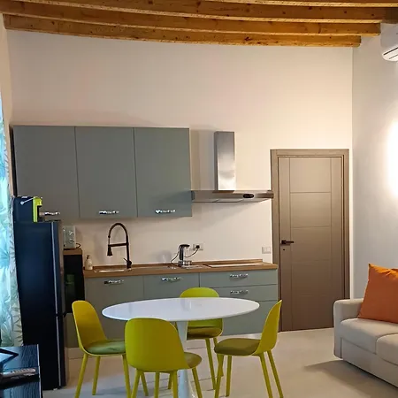 A Pochi Passi Dal Vista Corte Apartment *